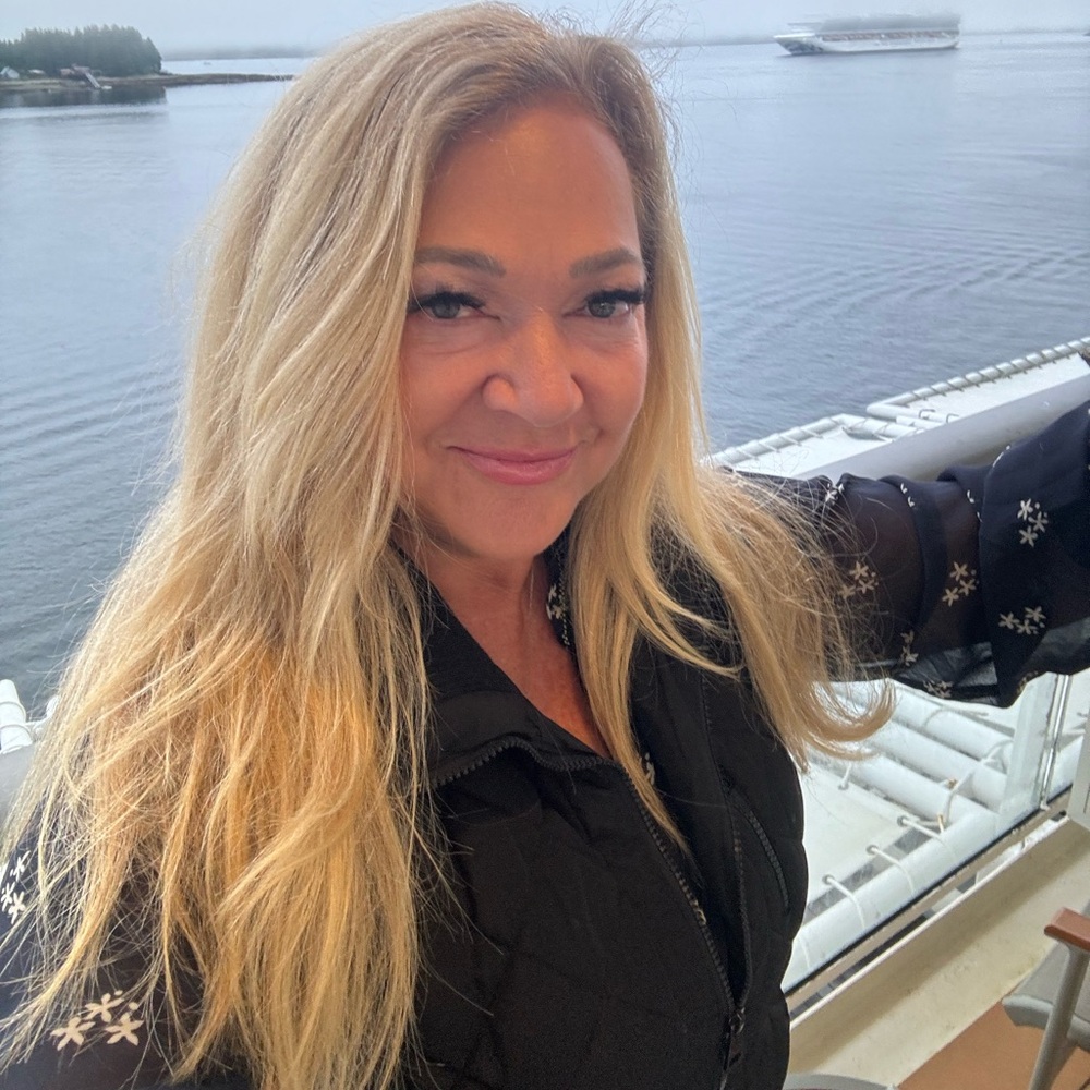 Meet your Posher, Tiffani